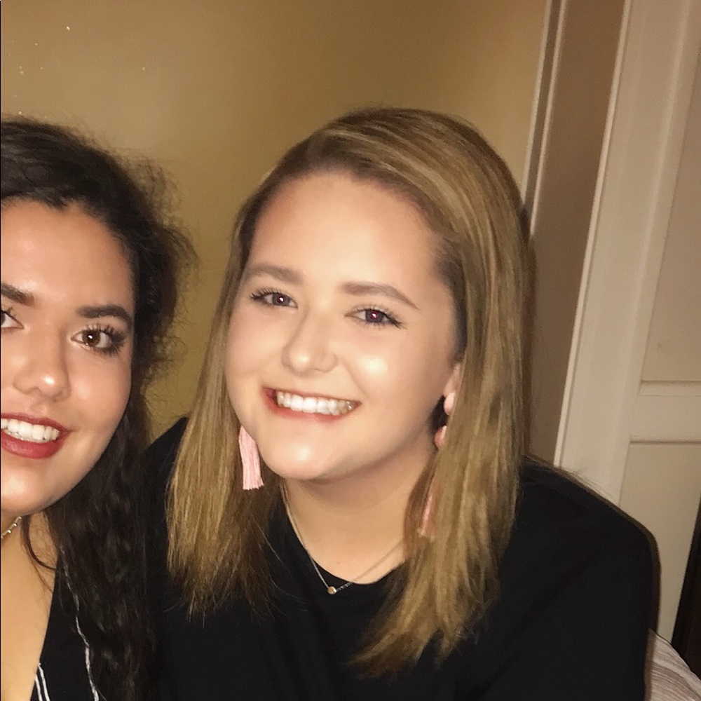 Meet your Posher, Grace